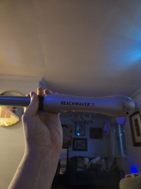 Beachwaver S1 Curling Wand in Metallic Silver